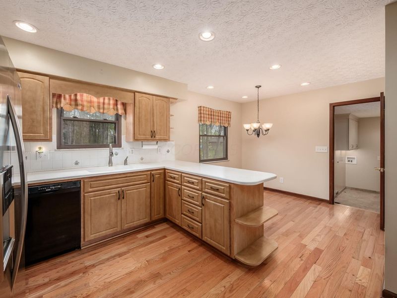 2434 Carriage Road, Powell, OH 43065 Photo 20