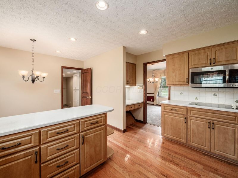 2434 Carriage Road, Powell, OH 43065 Photo 21