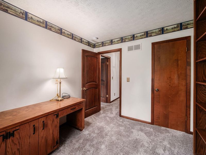 2434 Carriage Road, Powell, OH 43065 Photo 31