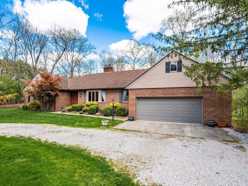 2434 Carriage Road, Powell, OH 43065 Photo 4