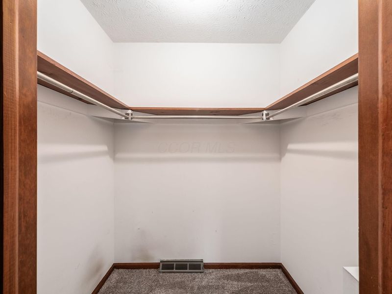 2434 Carriage Road, Powell, OH 43065 Photo 42