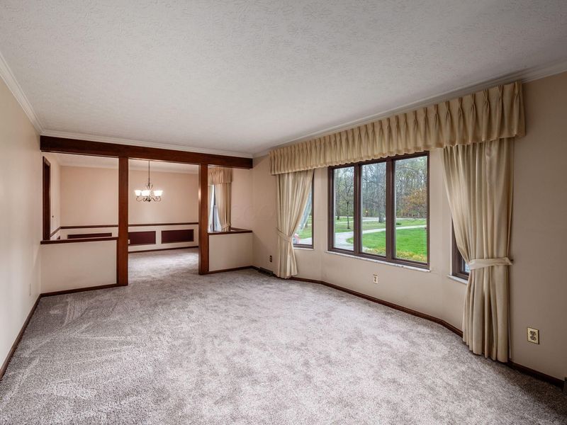 2434 Carriage Road, Powell, OH 43065 Photo 8