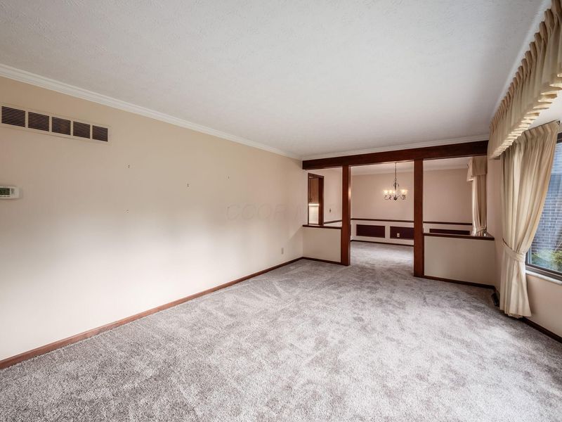 2434 Carriage Road, Powell, OH 43065 Photo 9