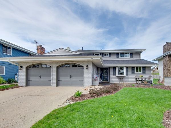 162 Braintree Drive , Bloomingdale, IL 60108