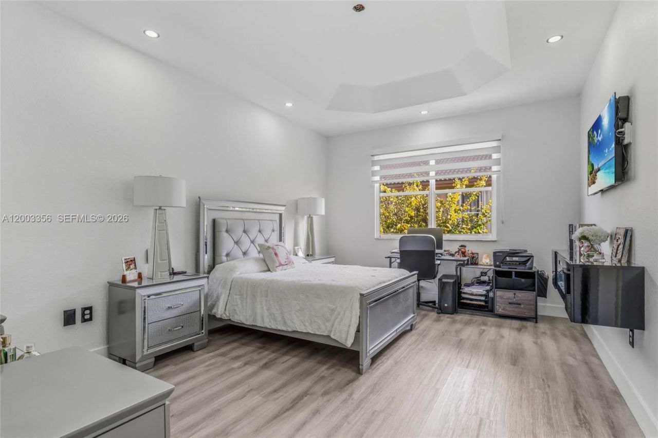 12880 SW 134th Ter , Miami, FL 33186 Photo