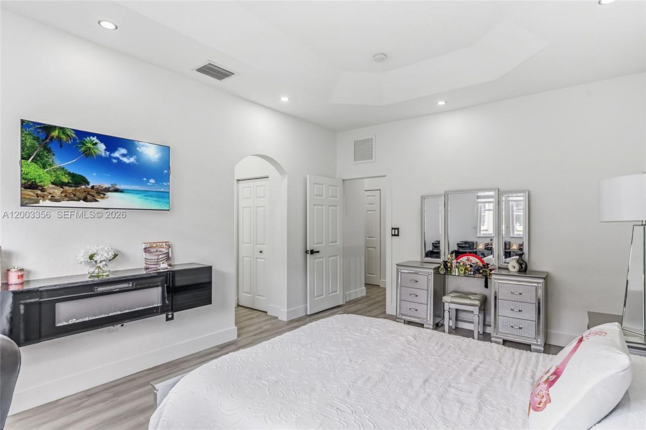 12880 SW 134th Ter , Miami, FL 33186 Photo