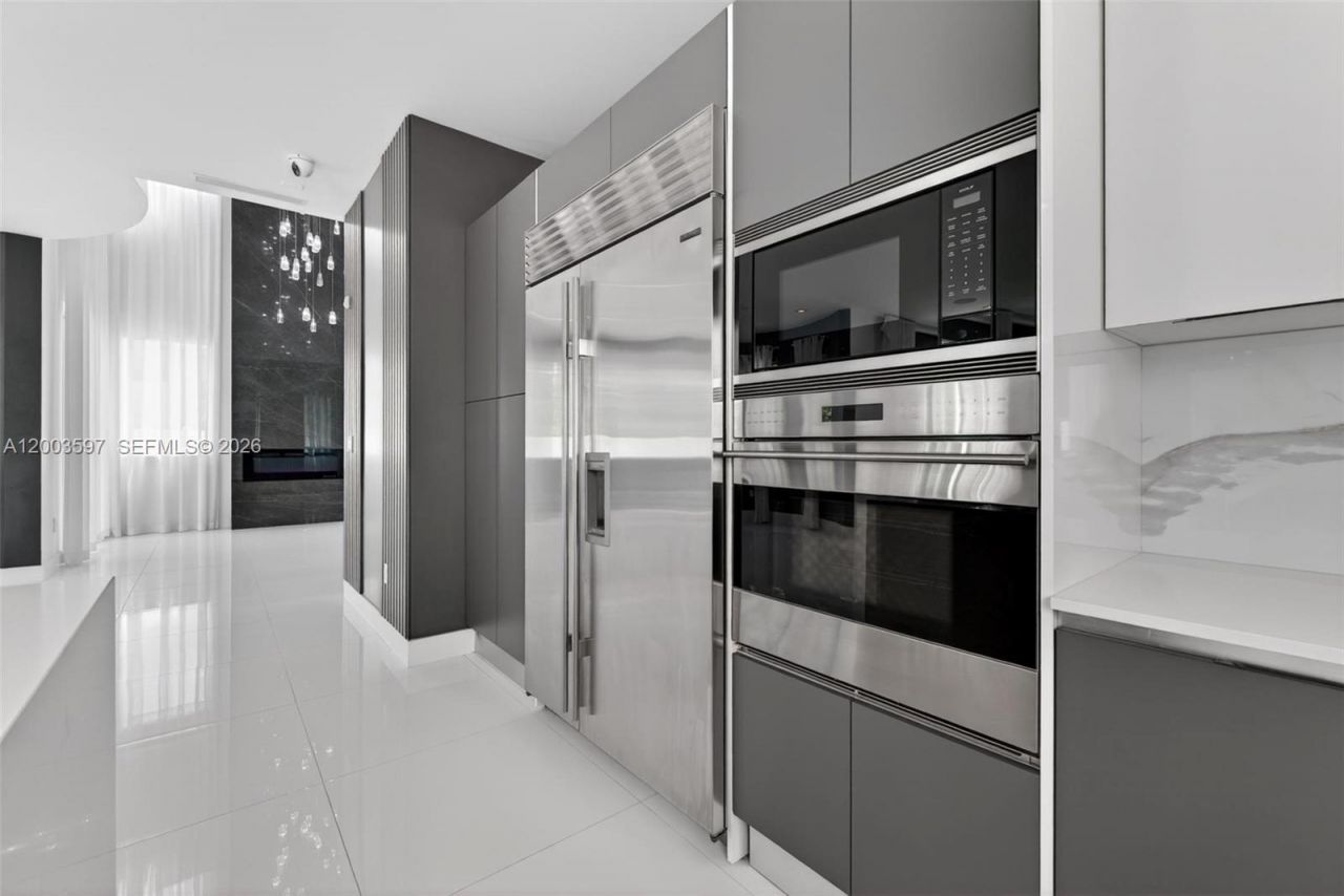 10431 NW 68th Ter , Doral, FL 33178 Photo