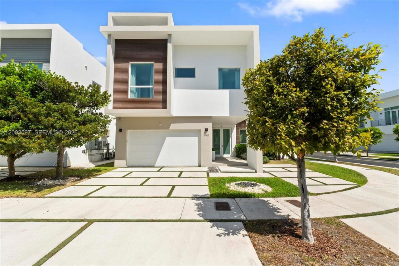 10431 NW 68th Ter , Doral, FL 33178 Photo