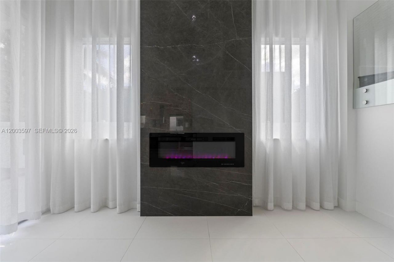 10431 NW 68th Ter , Doral, FL 33178 Photo