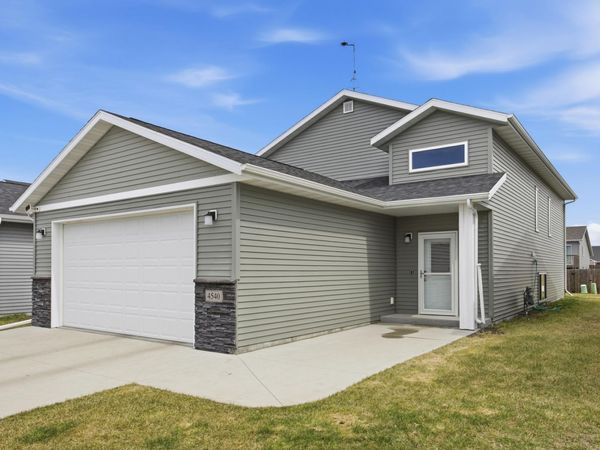 4540 18th Street S, Moorhead, MN 56560