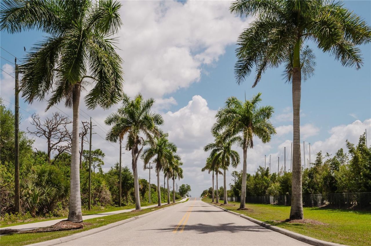 10401 Sunday Drive , Port Charlotte, FL 33981 Photo