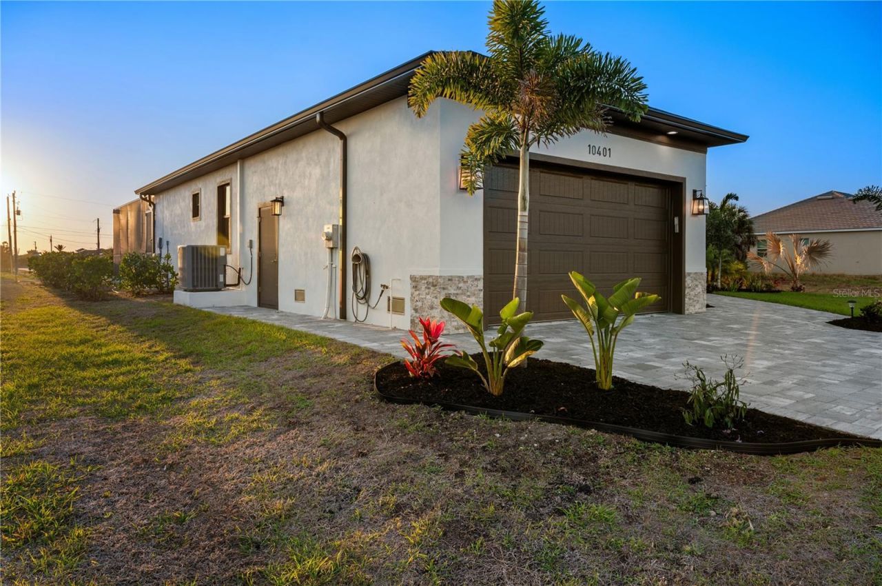 10401 Sunday Drive , Port Charlotte, FL 33981 Photo