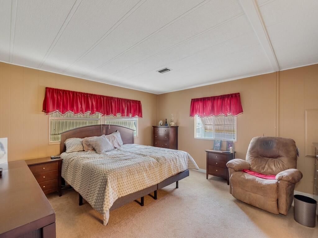 225 NE Forrest Court, Jensen Beach, FL 34957 Photo