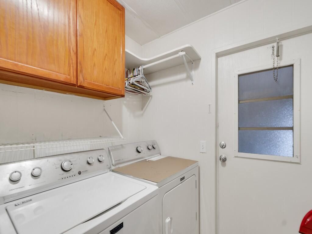 225 NE Forrest Court, Jensen Beach, FL 34957 Photo