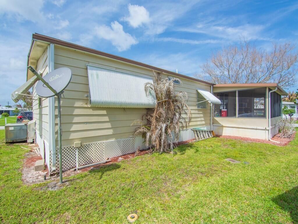 225 NE Forrest Court, Jensen Beach, FL 34957 Photo