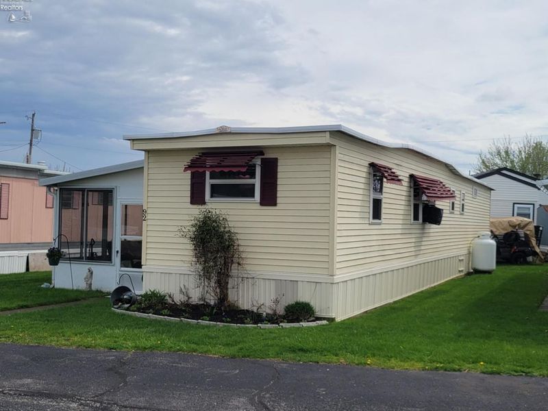 999 N Buck Road, Unit 92, Marblehead, OH 43440 Photo 2