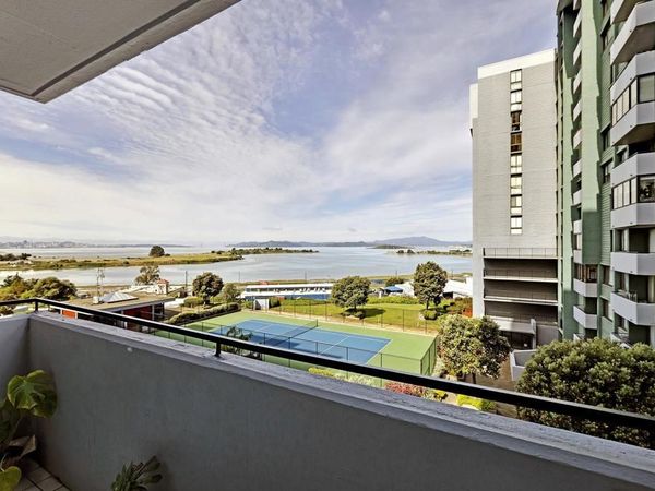 555 Pierce St , Unit 526, Albany, CA 94706