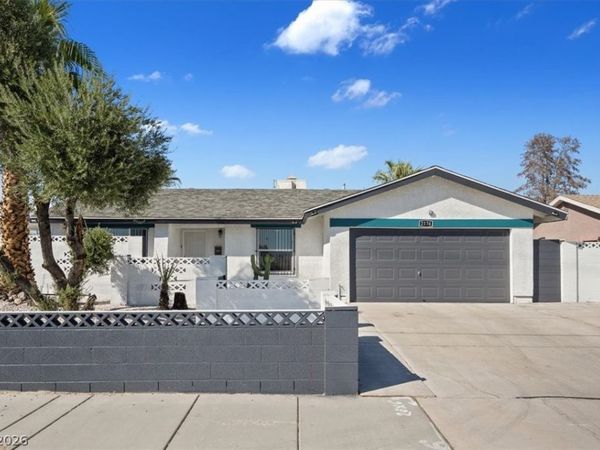2174 E Russell Road, Las Vegas, NV 89119