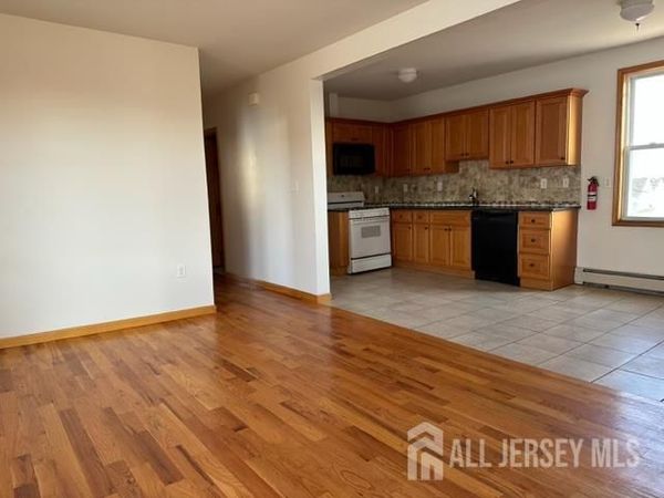 321 Pershing Avenue, Carteret, NJ 07008