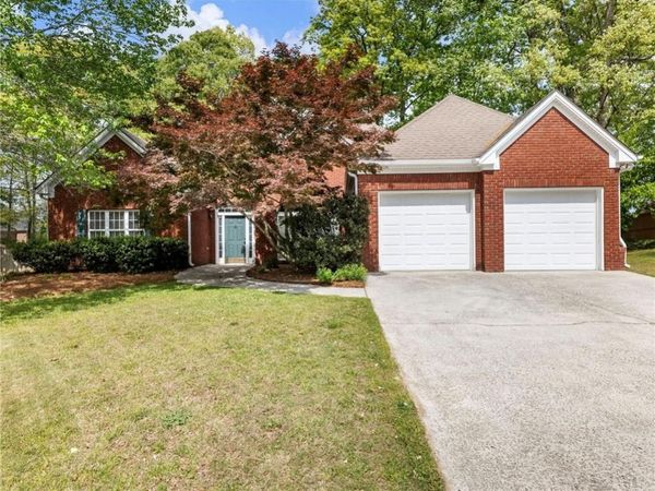 4001 Asheville Court , Buford, GA 30519
