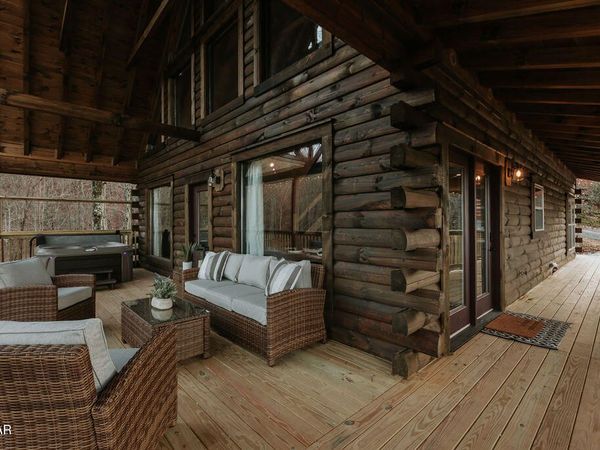 3106 Donegal Way, Sevierville, TN 37862