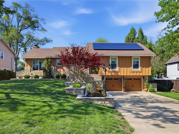 10706 W 70th Terrace, Shawnee, KS 66203