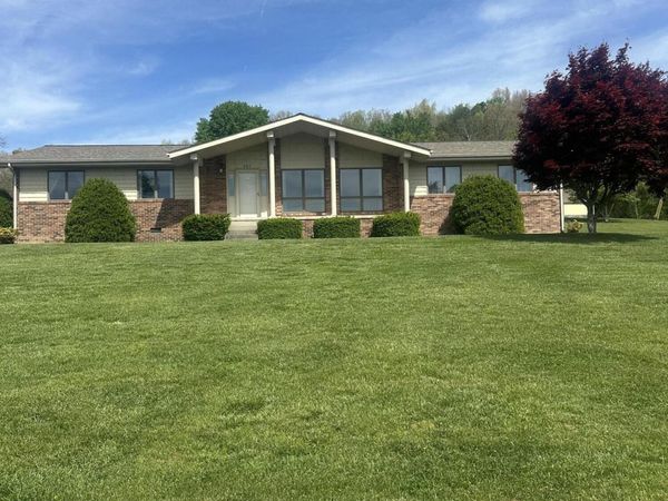 263 Browning Loop, Pineville, KY 40977