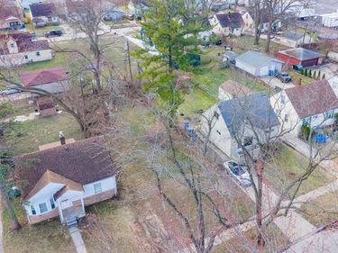 26115 Powers Avenue, Dearborn Heights, MI 48125