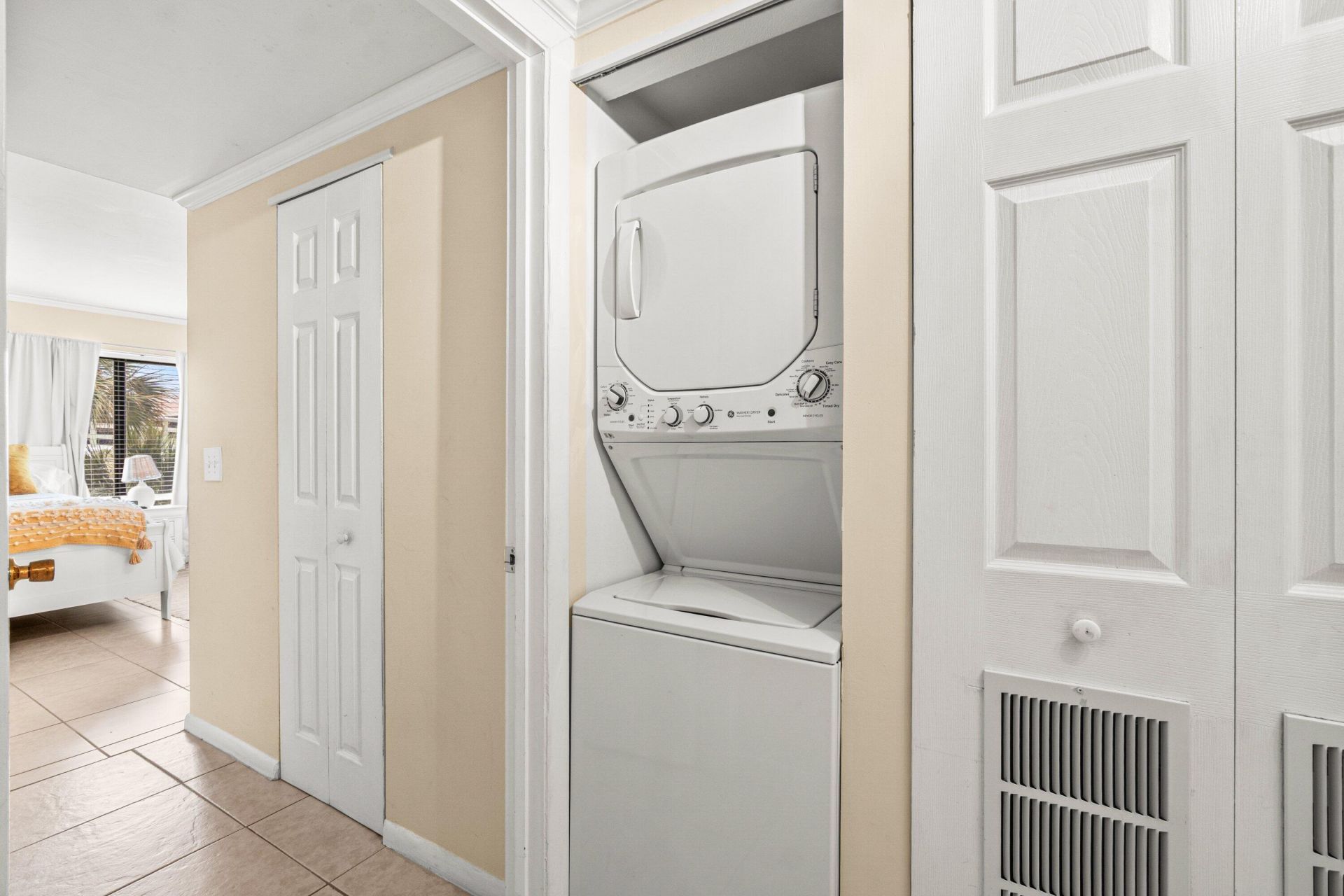 890 N Federal Highway, Unit 311, Lake Worth Beach, FL 33460 Photo