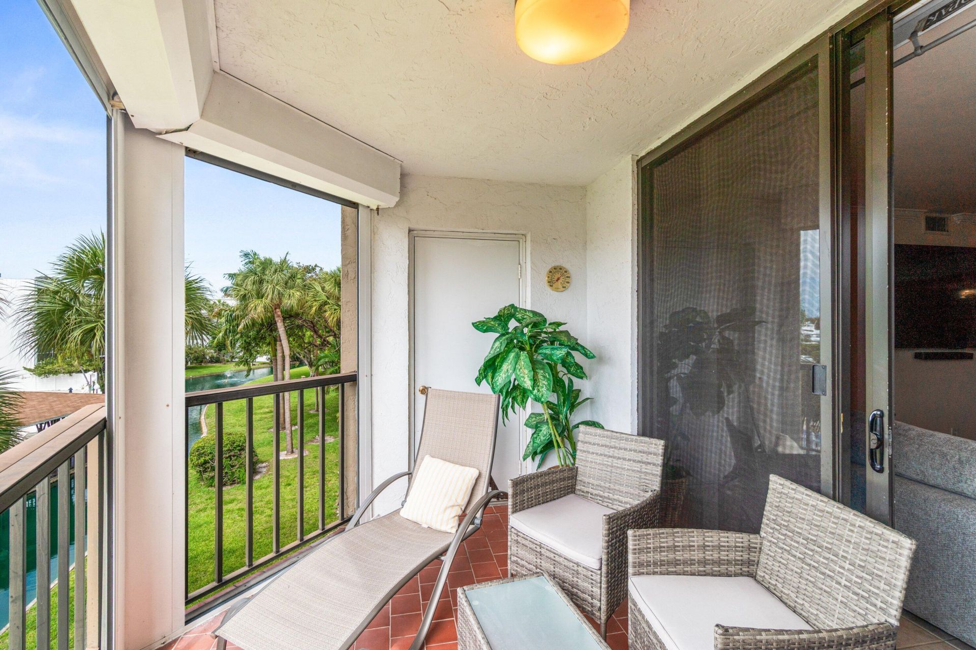 890 N Federal Highway, Unit 311, Lake Worth Beach, FL 33460 Photo