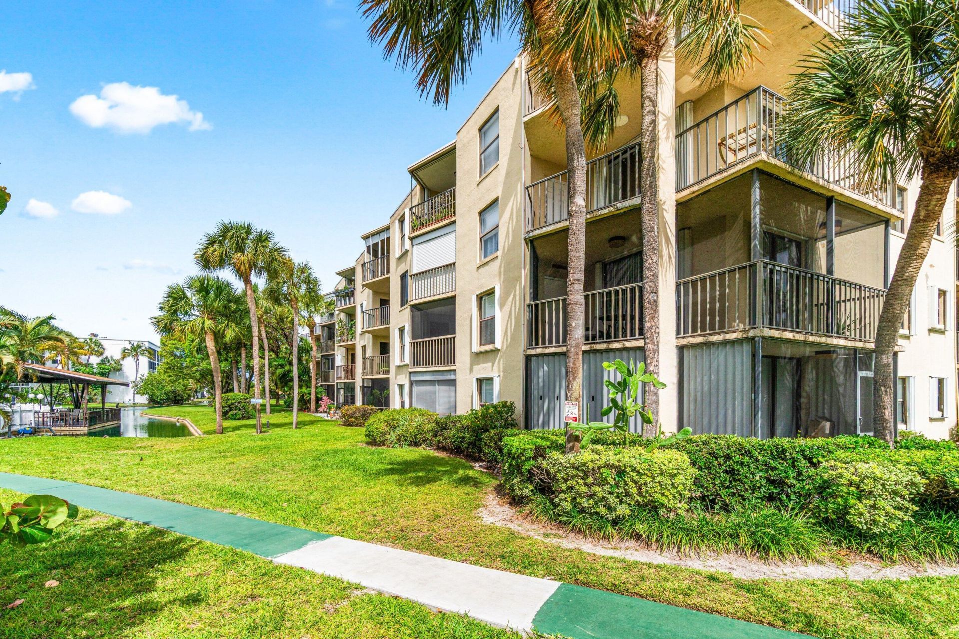 890 N Federal Highway, Unit 311, Lake Worth Beach, FL 33460 Photo