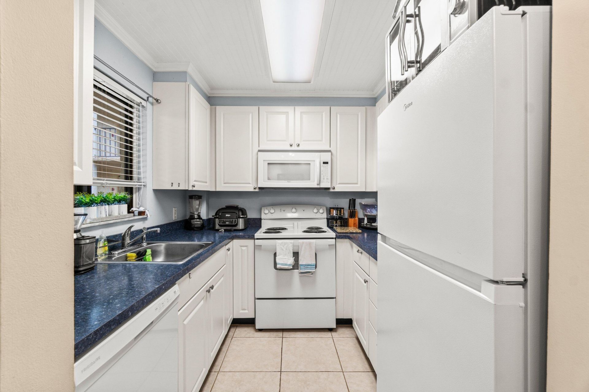 890 N Federal Highway, Unit 311, Lake Worth Beach, FL 33460 Photo