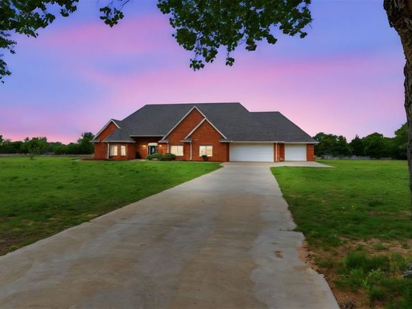 15907 S County Road 208 , Altus, OK 73521