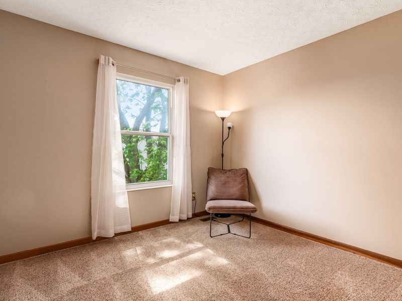 8671 Cadet Drive N, Galloway, OH 43119 Photo 26