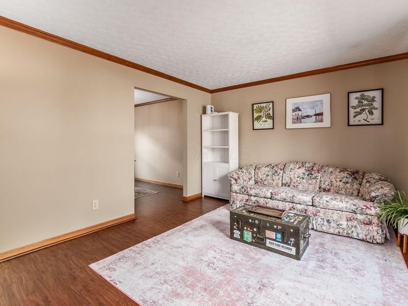 8671 Cadet Drive N, Galloway, OH 43119 Photo 7