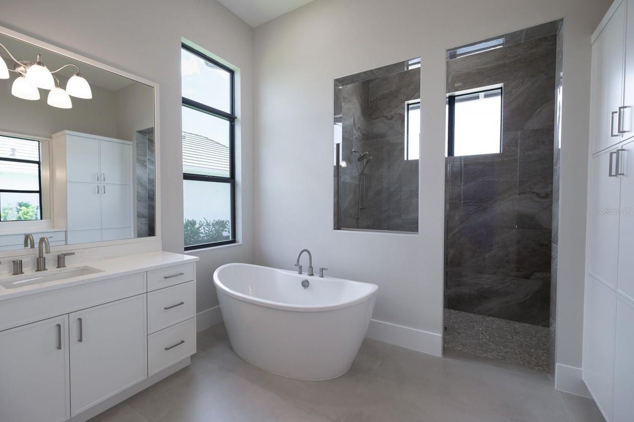 1075 Blue Shell Loop, Sarasota, FL 34240 Photo