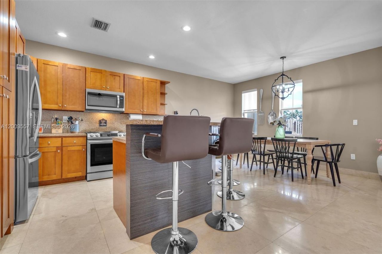 10788 NW 76th Ln, Doral, FL 33178 Photo