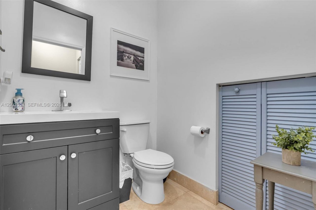 10788 NW 76th Ln, Doral, FL 33178 Photo