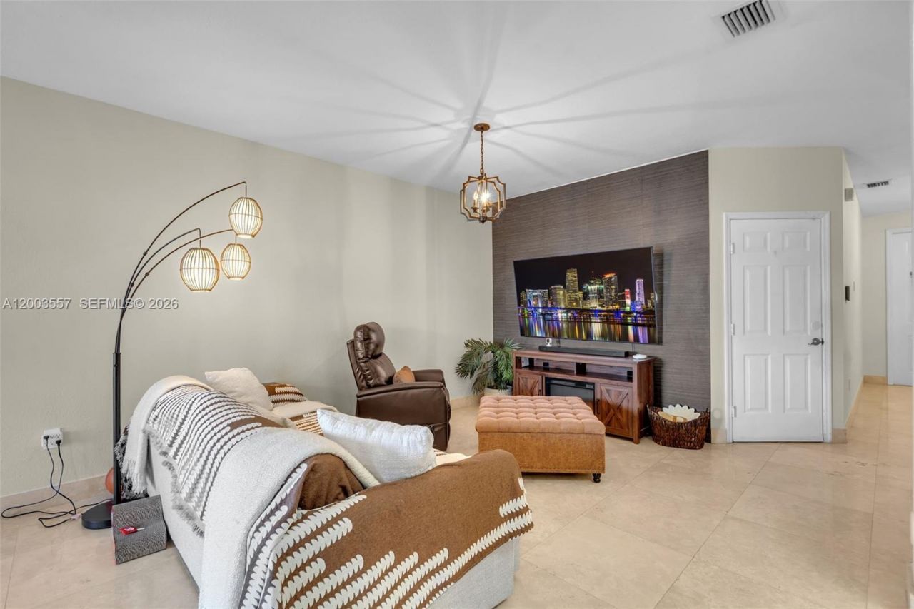 10788 NW 76th Ln, Doral, FL 33178 Photo