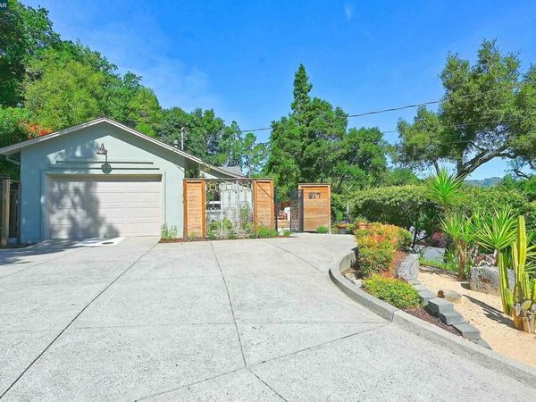 817 Mariposa Rd, Lafayette, CA 94549
