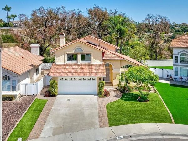 2116 Wedgewood Drive , Oceanside, CA 92056