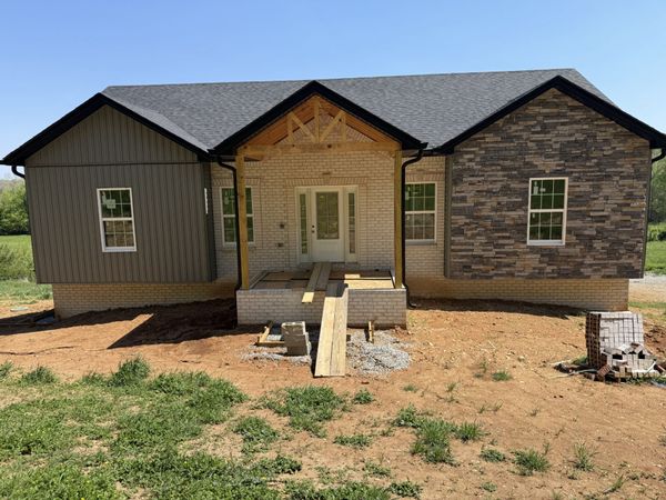 476 Buckeye Road , Cumberland City, TN 37050