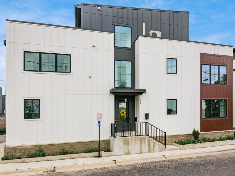 289 Detroit Avenue, Columbus, OH 43201 Photo 3