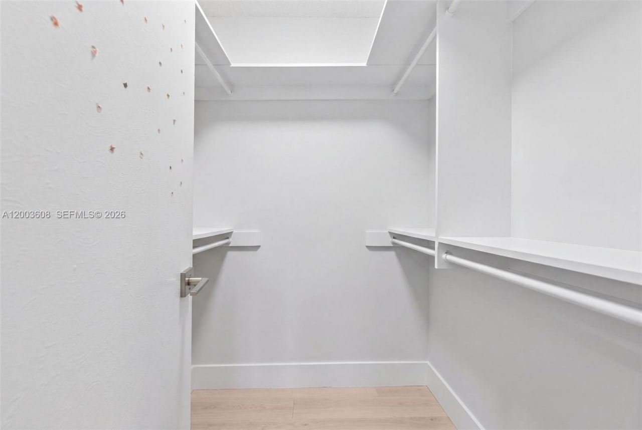 401 Golden Isles Dr , Unit 303, Hallandale Beach, FL 33009 Photo