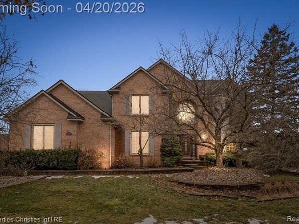 22165 Chase Drive, Novi, MI 48375