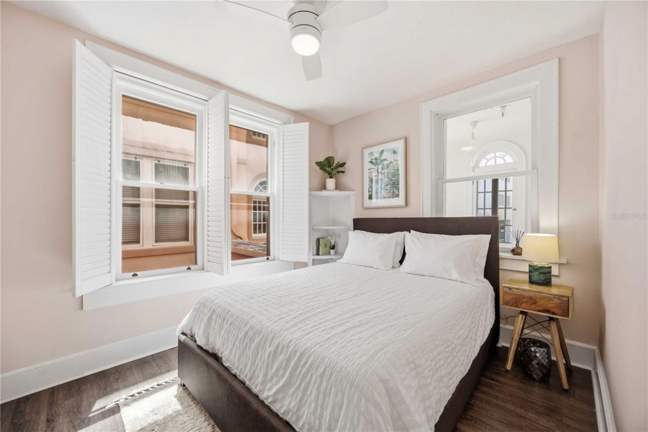 1221 N Palm Avenue , Unit 203, Sarasota, FL 34236 Photo