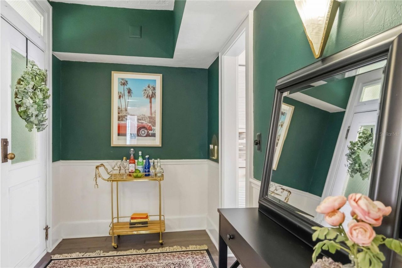 1221 N Palm Avenue , Unit 203, Sarasota, FL 34236 Photo