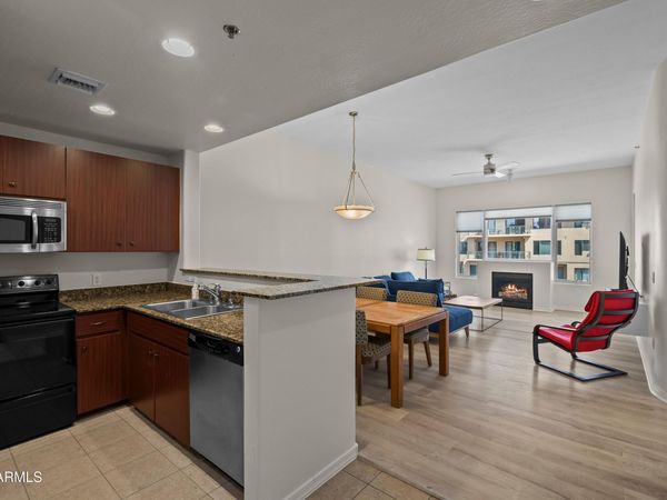 16 W ENCANTO Boulevard, Unit 417, Phoenix, AZ 85003