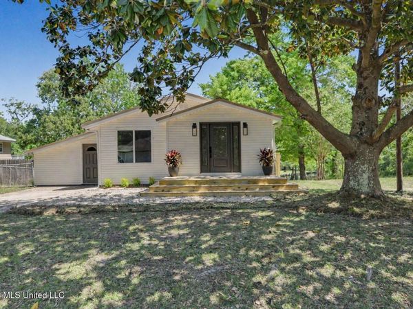 2512 Bahama Drive, Gautier, MS 39553