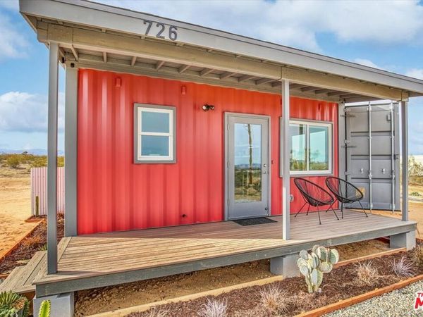 726 Gerber Avenue , Landers, CA 92285